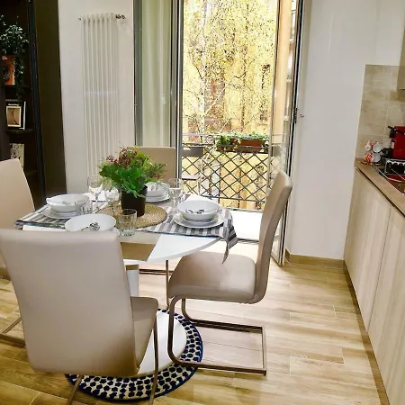 Lepetit De Luxe Apartman Milánó