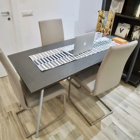 Lepetit De Luxe Lägenhet