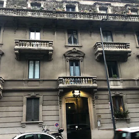 Lägenhet Lepetit De Luxe Milano